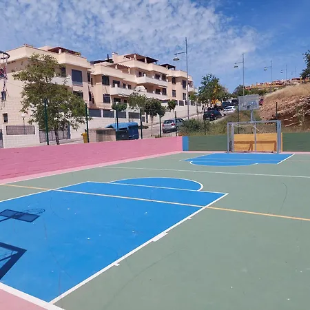 Bajo Con Jardin En Primera Linea De Playa Apartment *