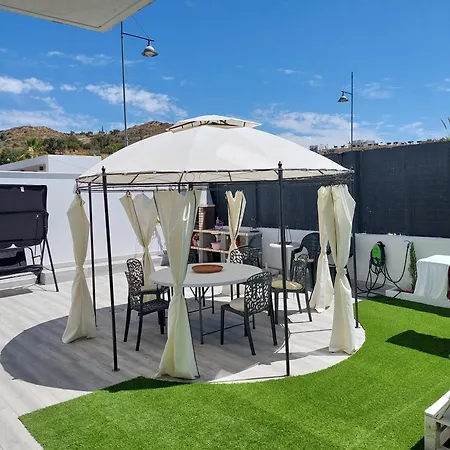 Apartment Bajo Con Jardin En Primera Linea De Playa
